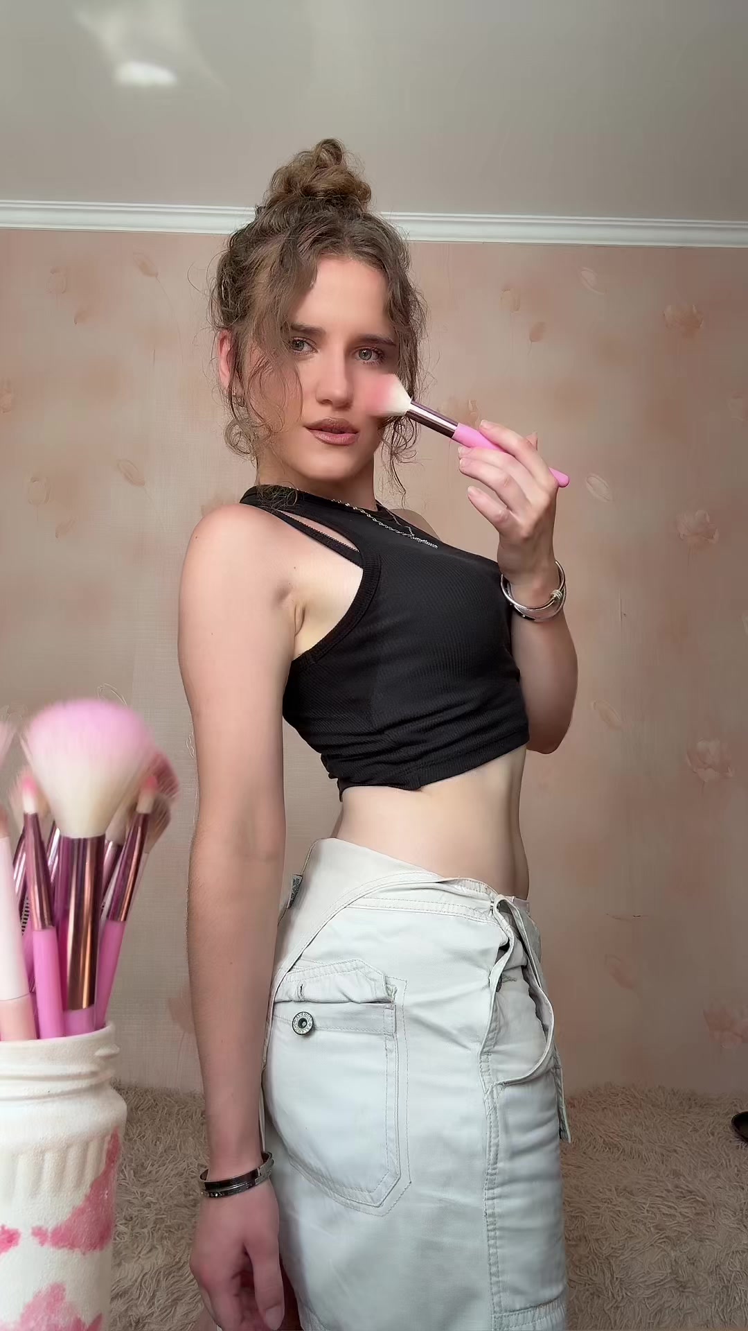 @olya makima