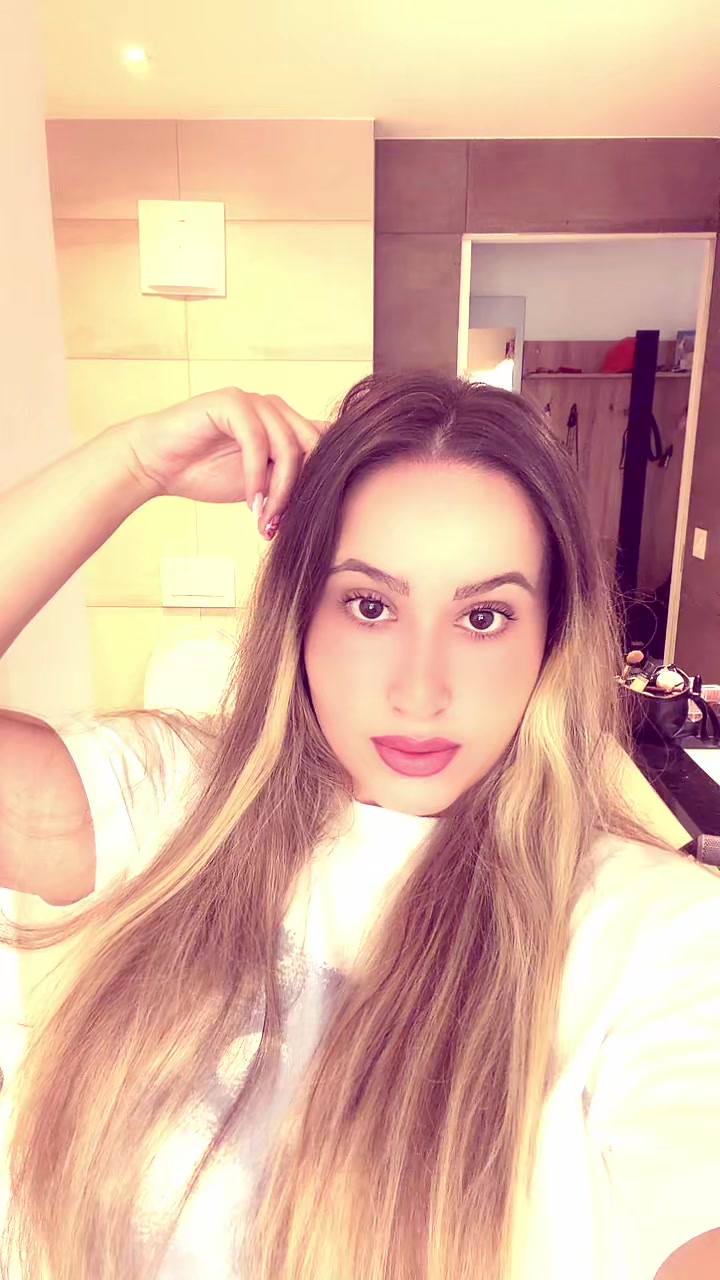 @A L E X A N D R A 🍯