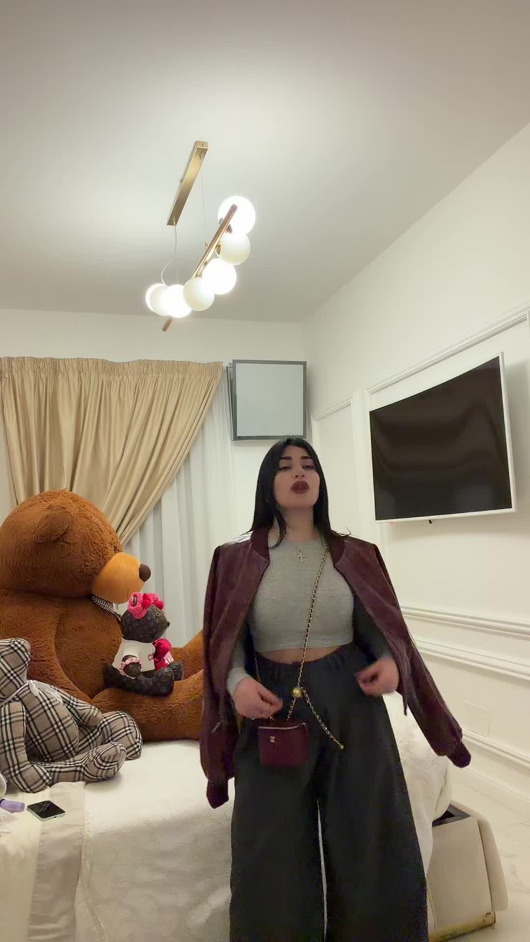 @♕