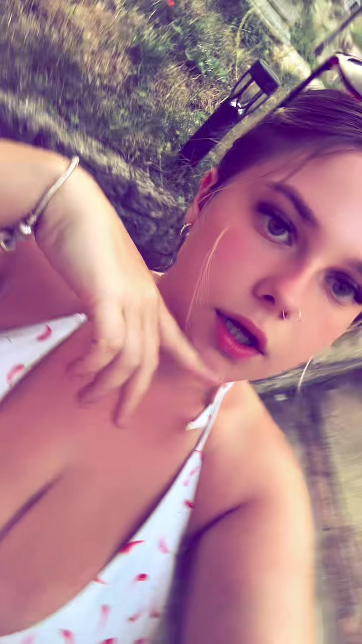 @Amielouise18