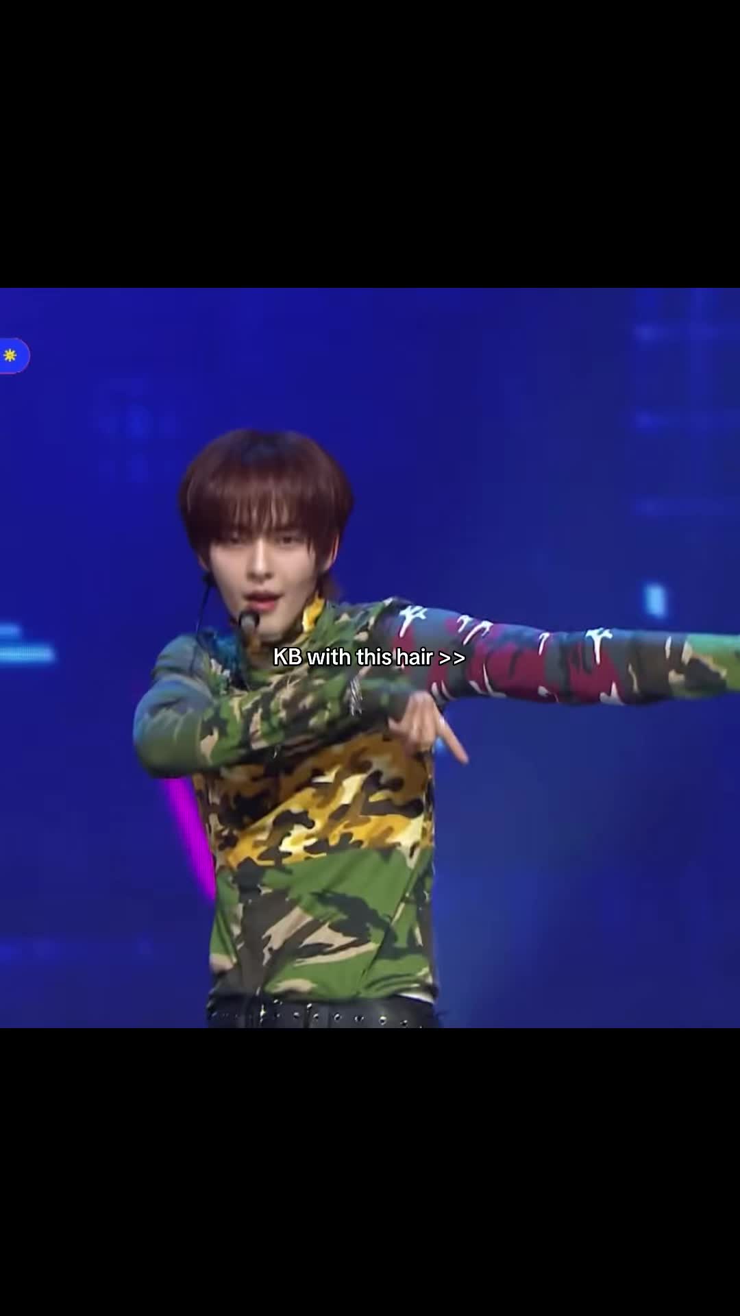 @Yeosangs glow in the dark hair