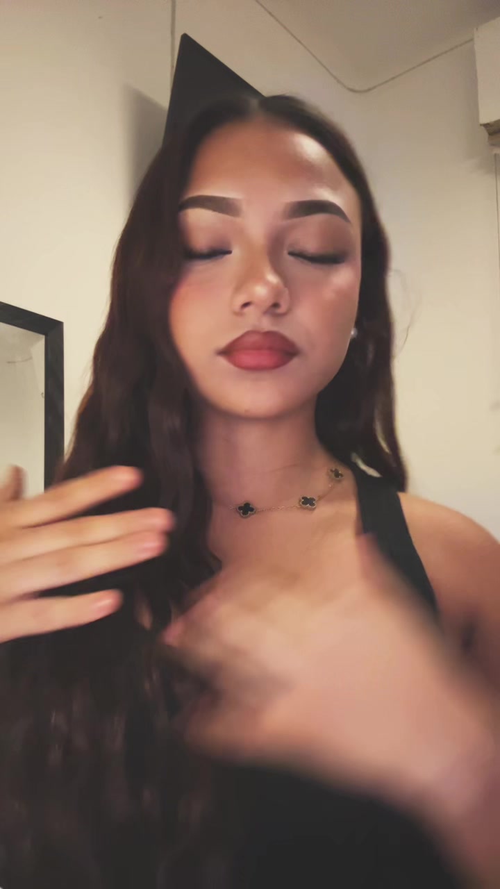 @𝓐𝓵𝓵𝓲𝓼𝓸𝓷