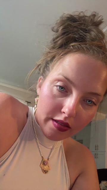 @SexySmokinJo