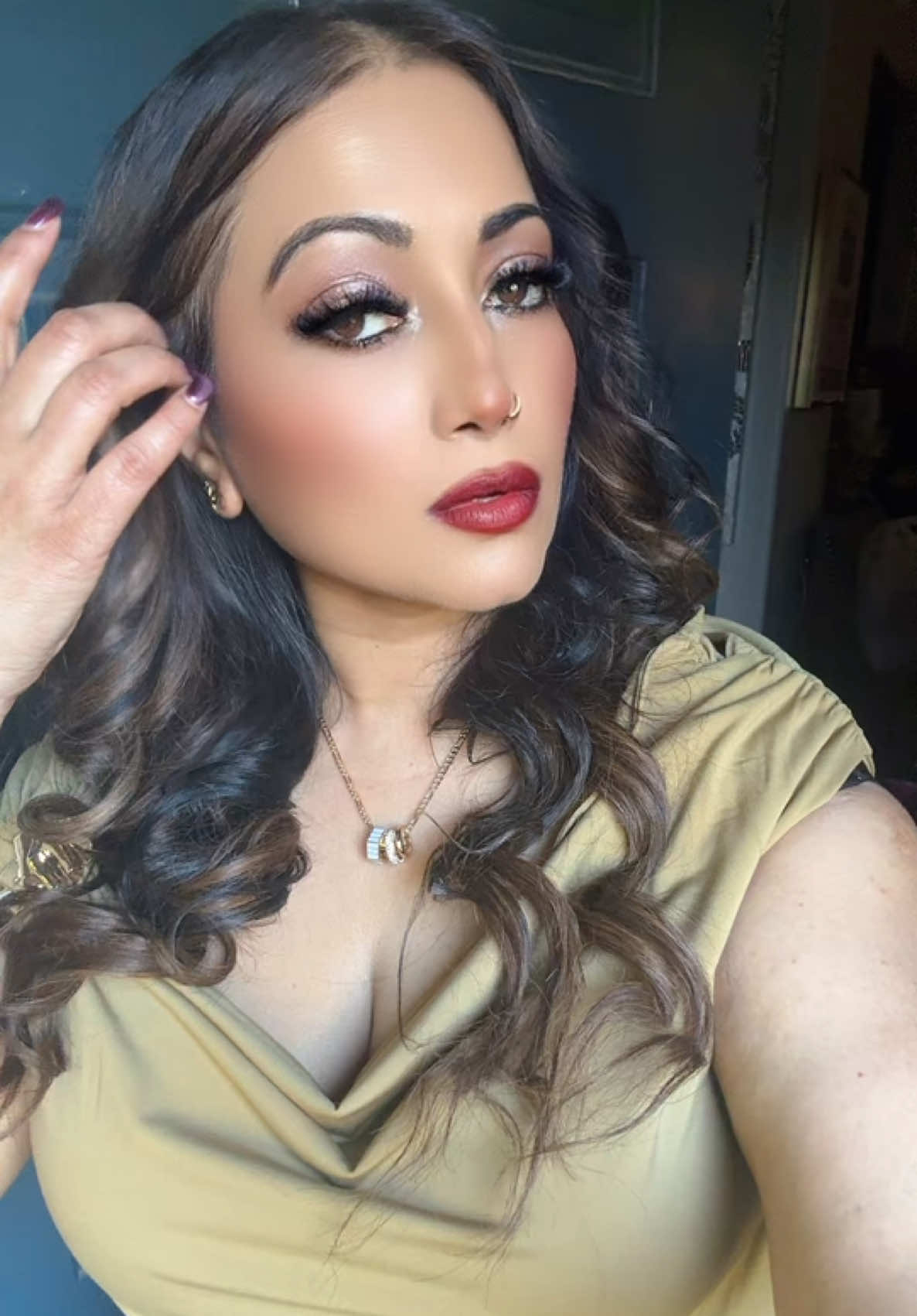 @AsliSona