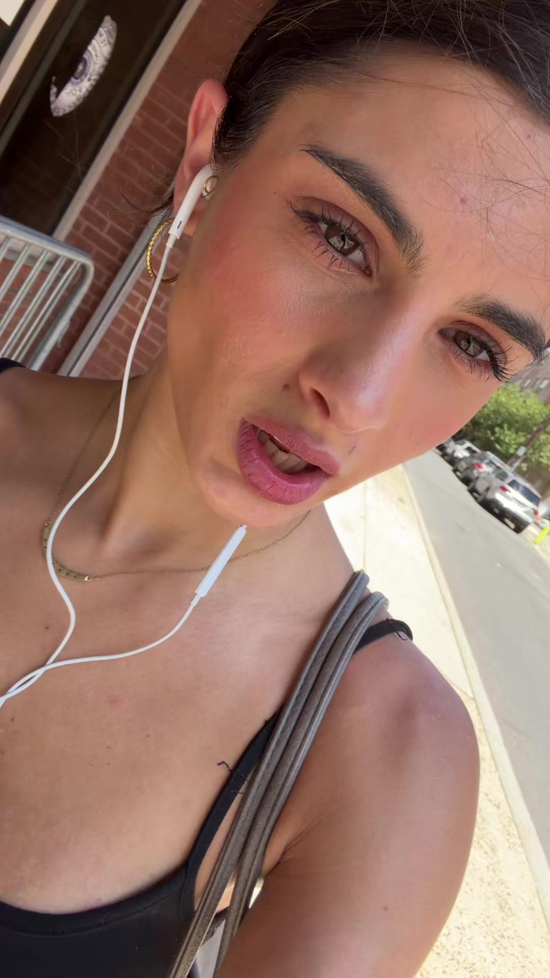 @Absolutlyavi