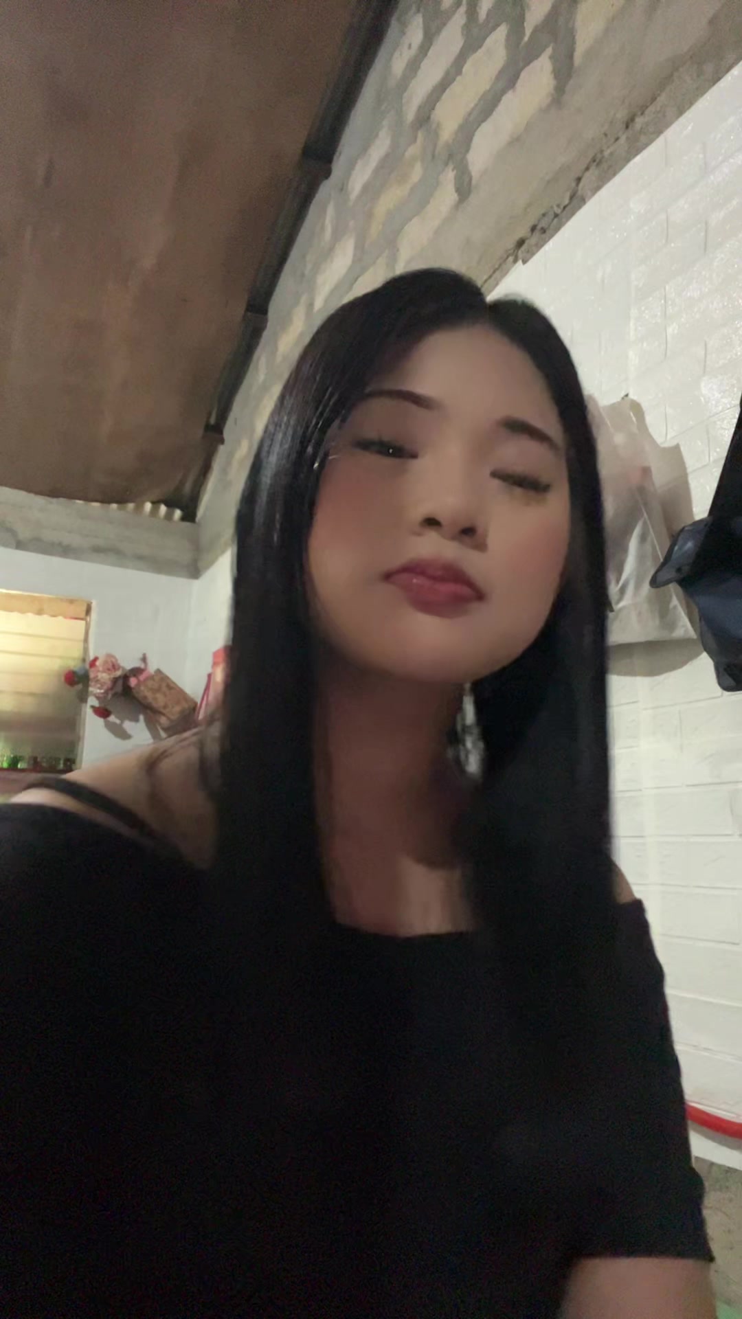 @Sabrina