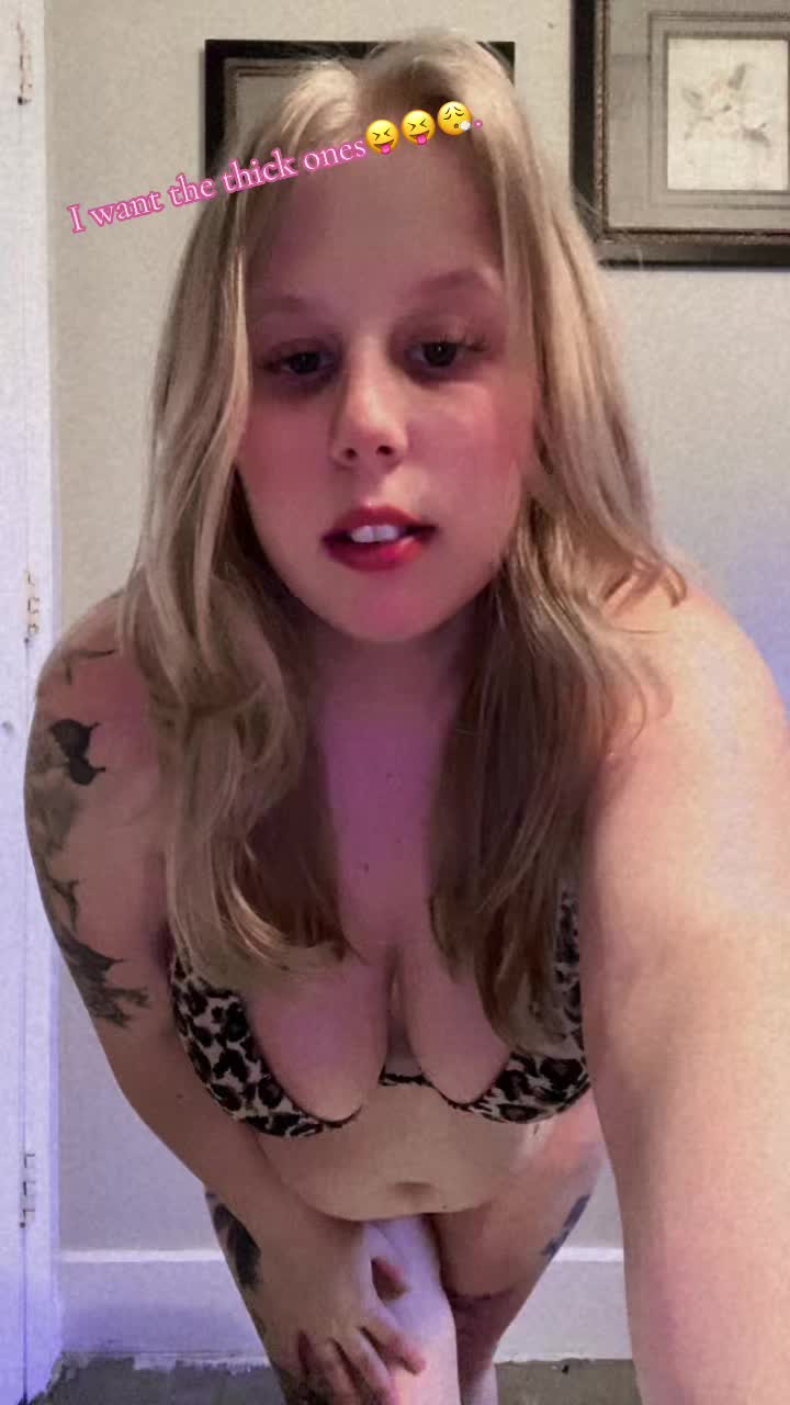 @BunnyyXoo🤍💋🐇