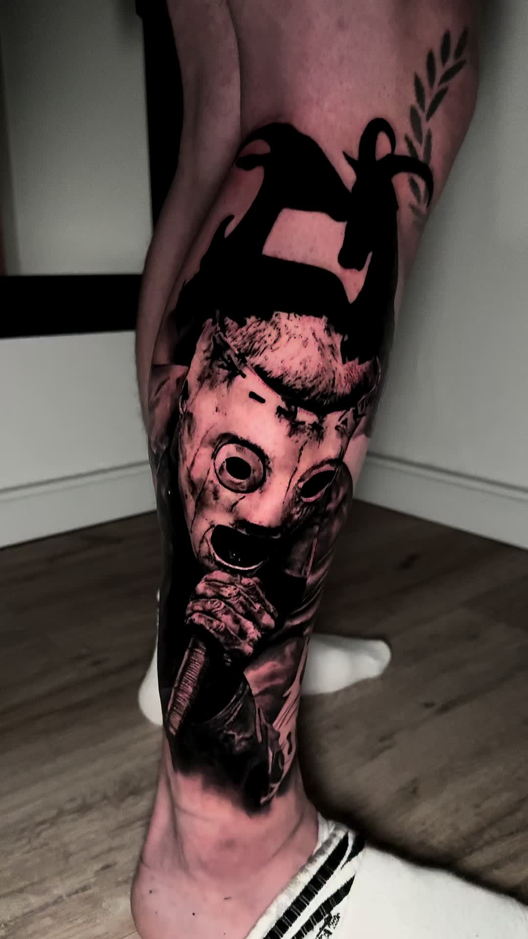 @traenensammler.tattoo