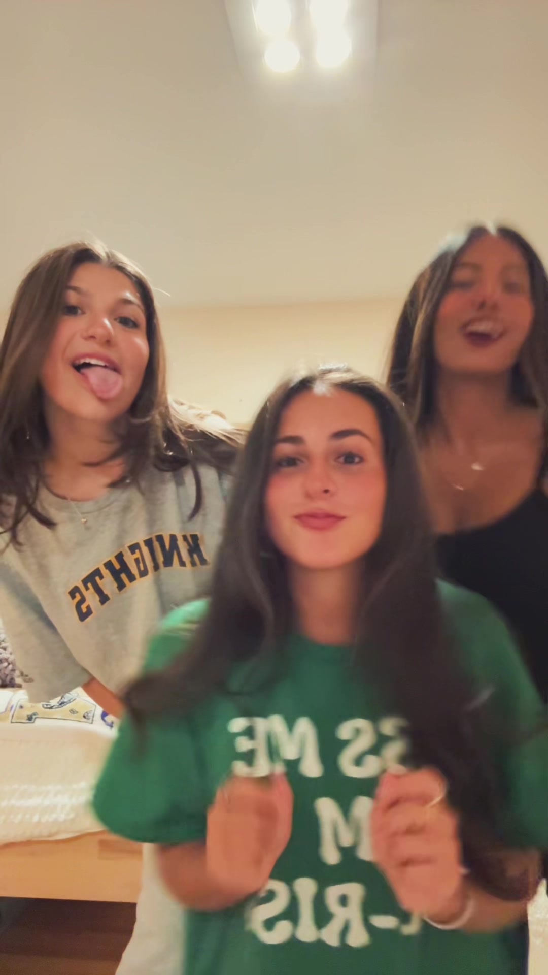 @ella?