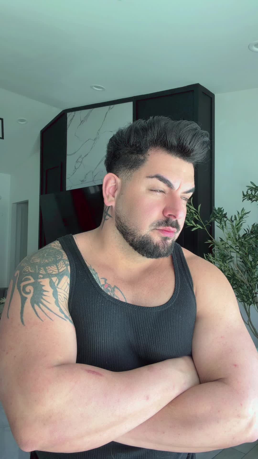 @Cesariquito