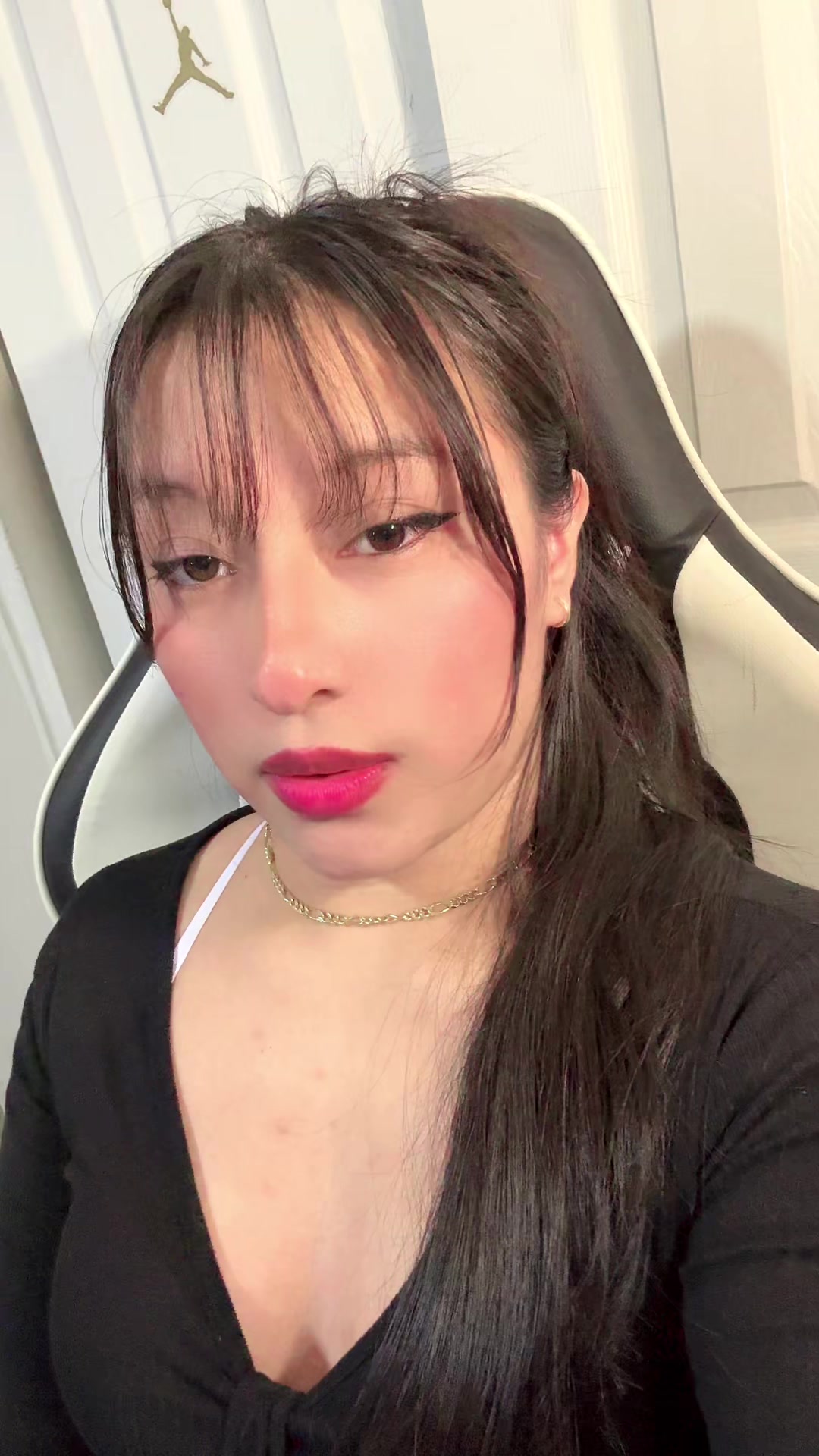 @Luna 🌙🖤💋