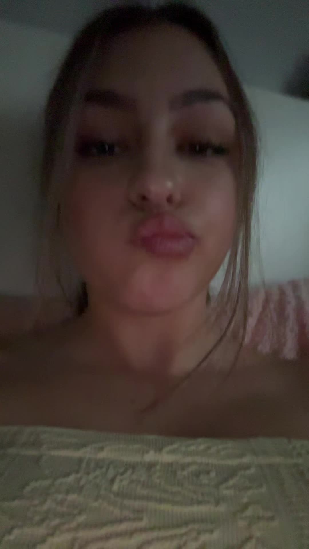 @izzy x