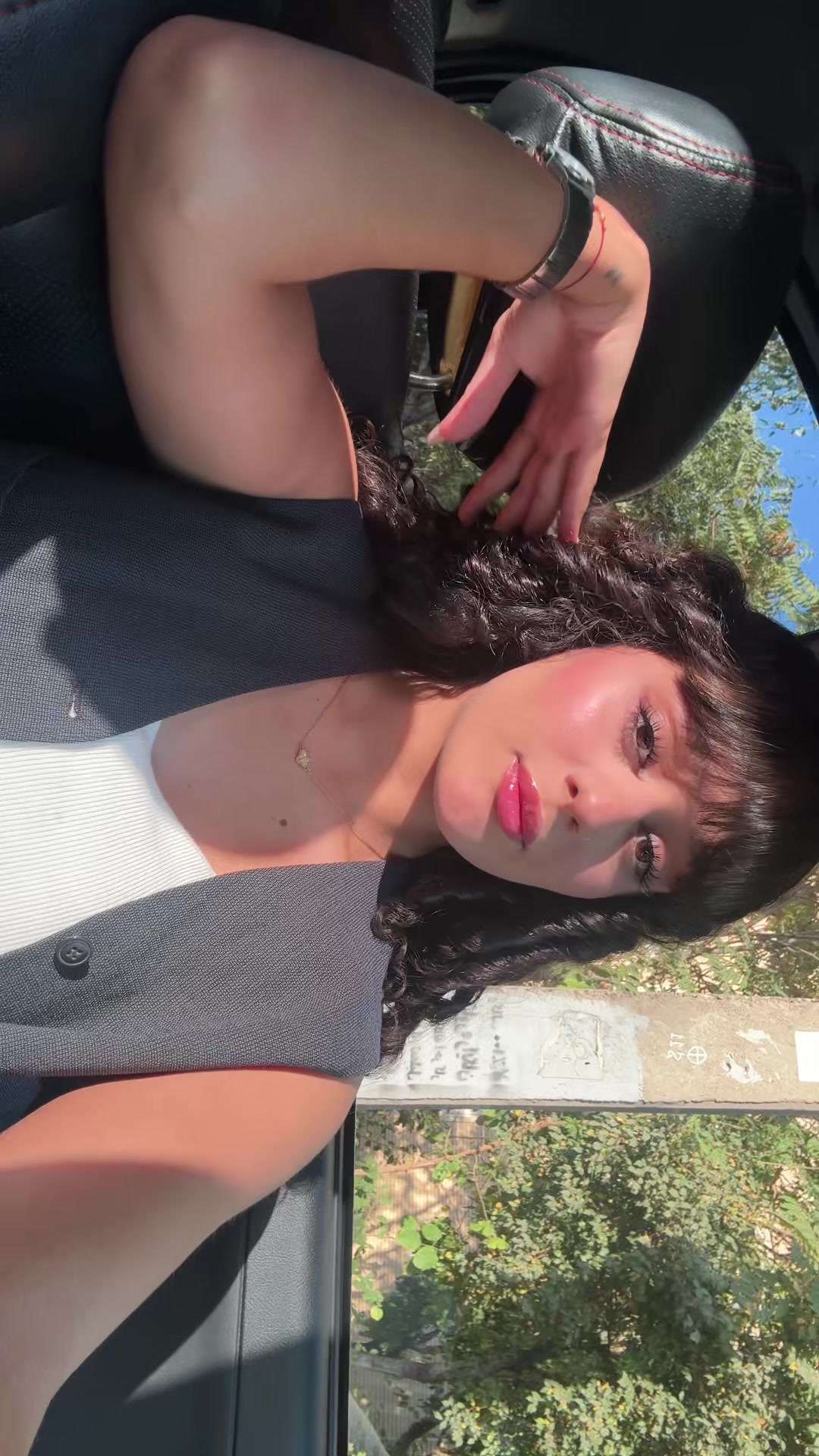 @iihelliyaa