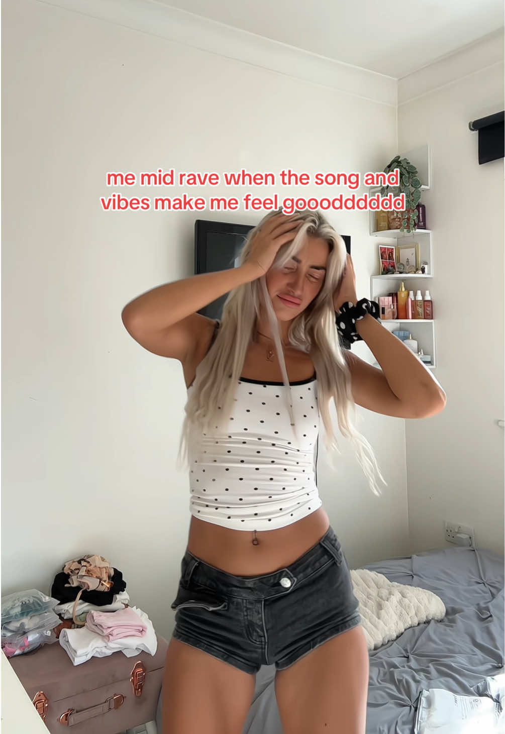 @laurenvinee