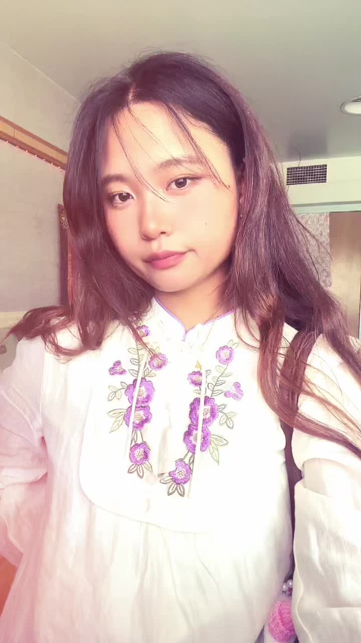 @Lisha Gurung