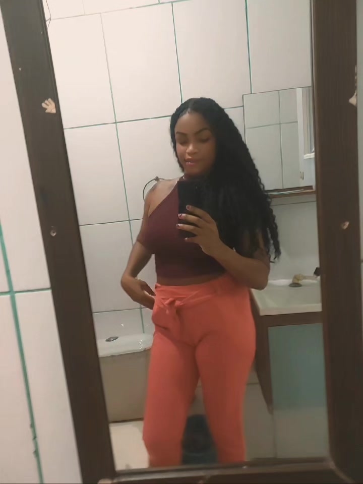 @Negra Nelly
