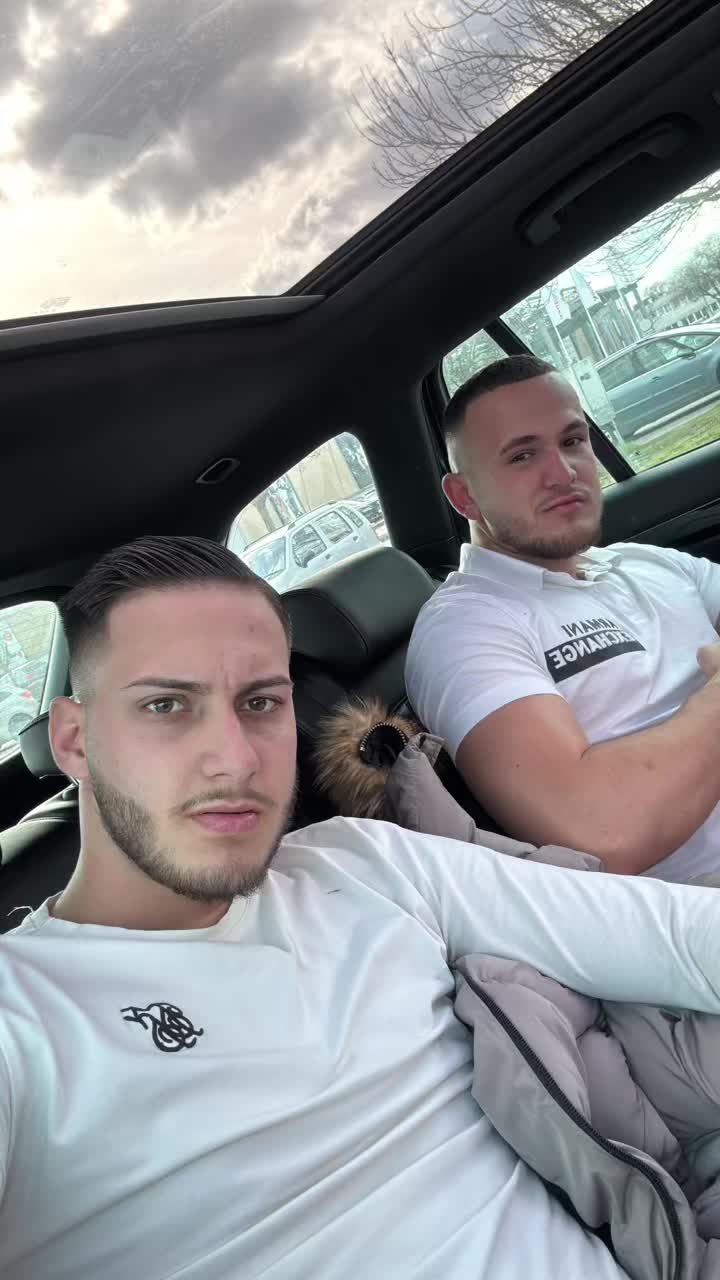 @KÖKÈNY_HENRIK