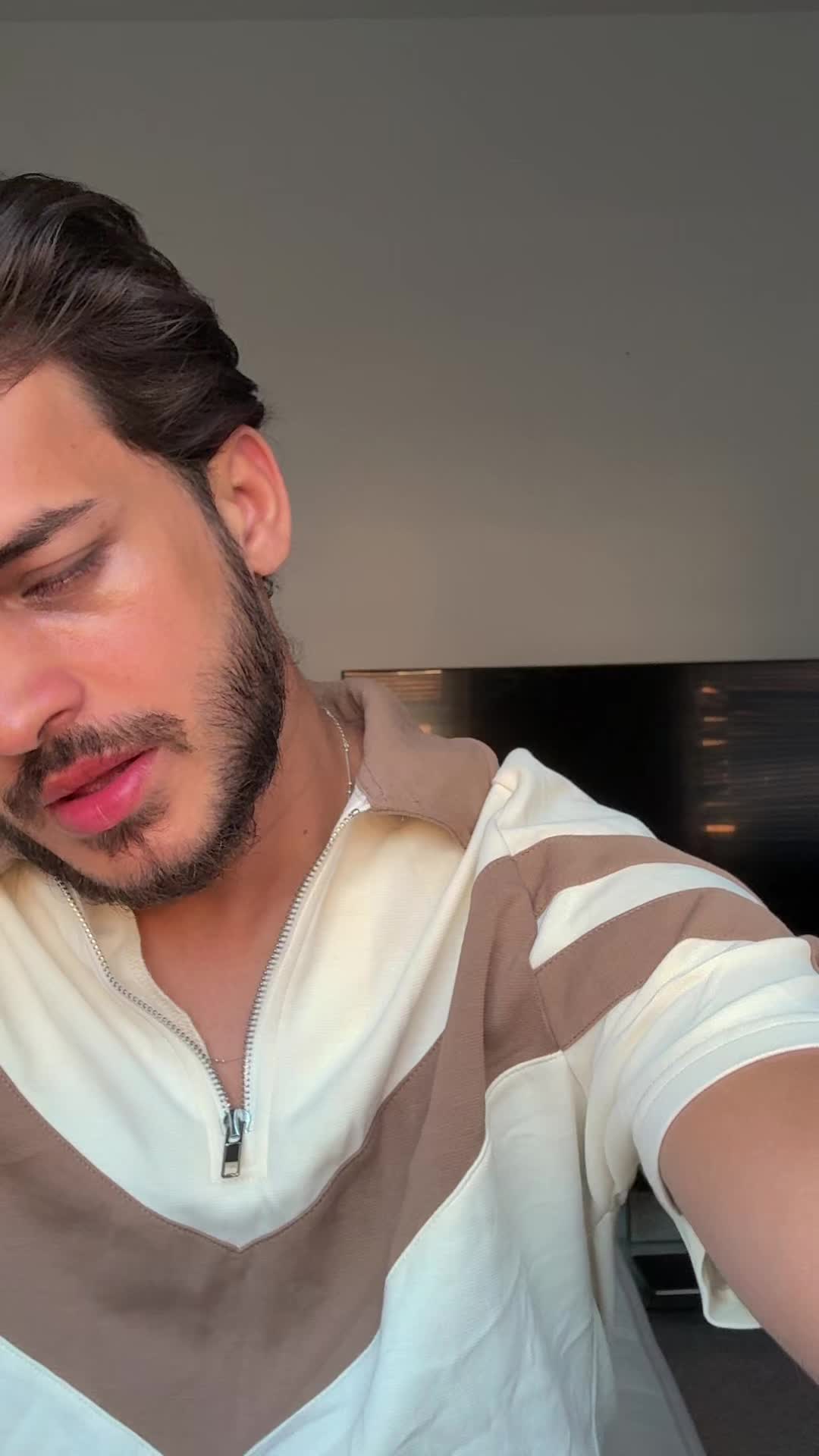 @khanooo 🇬🇧
