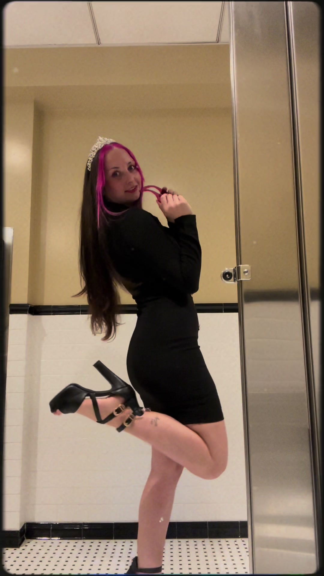 @miss pink