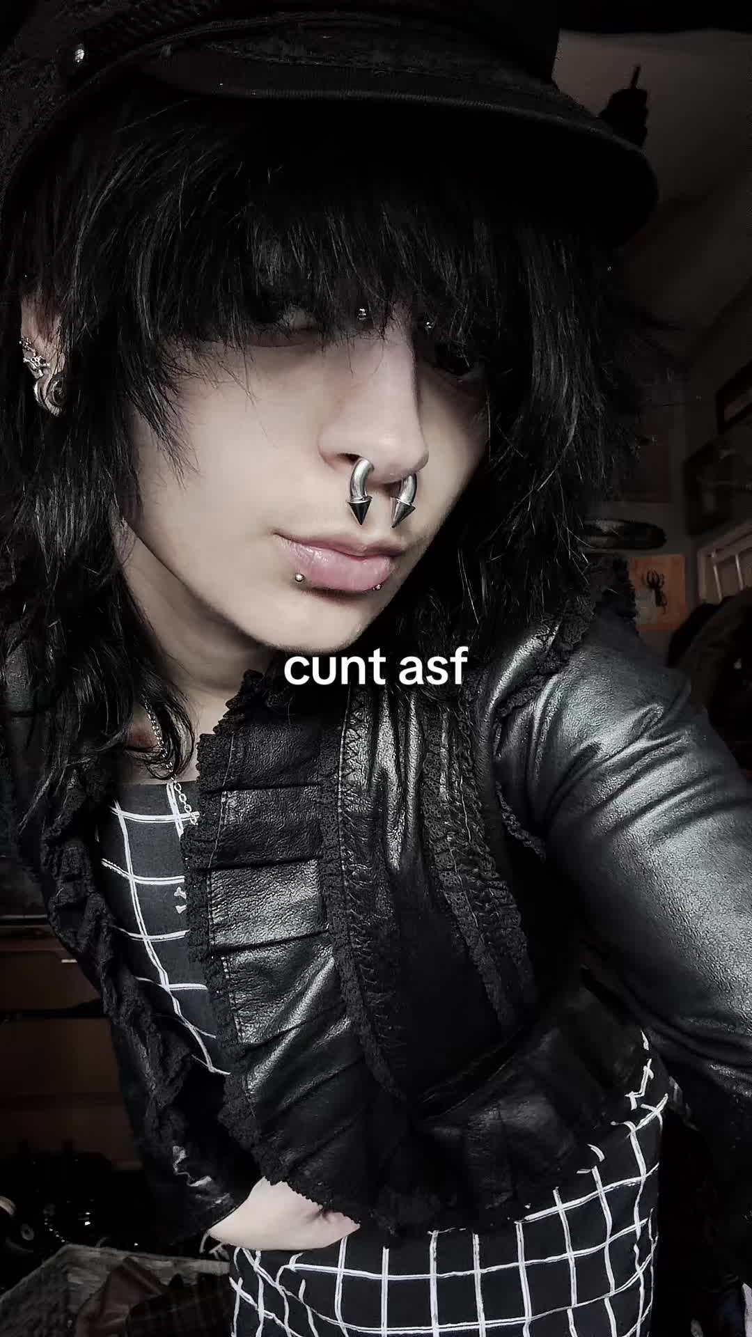 @ronnie⛓️&zwj;💥