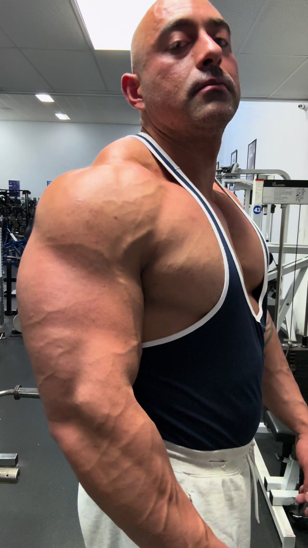 @LRodRB
