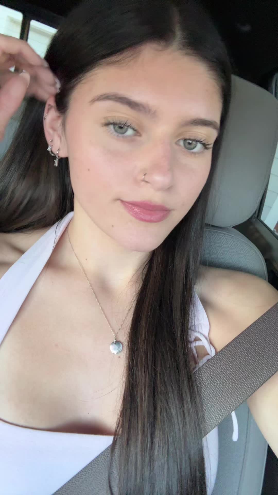 @Valerie🧸