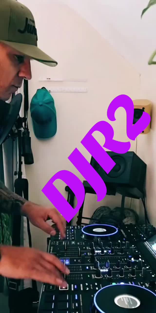 @R2