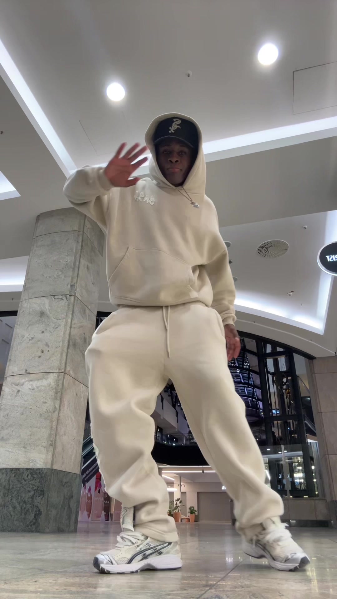 @𝐂𝐀𝐒𝐀 𝐒𝐓𝐔𝐃𝐈𝐎𝐒