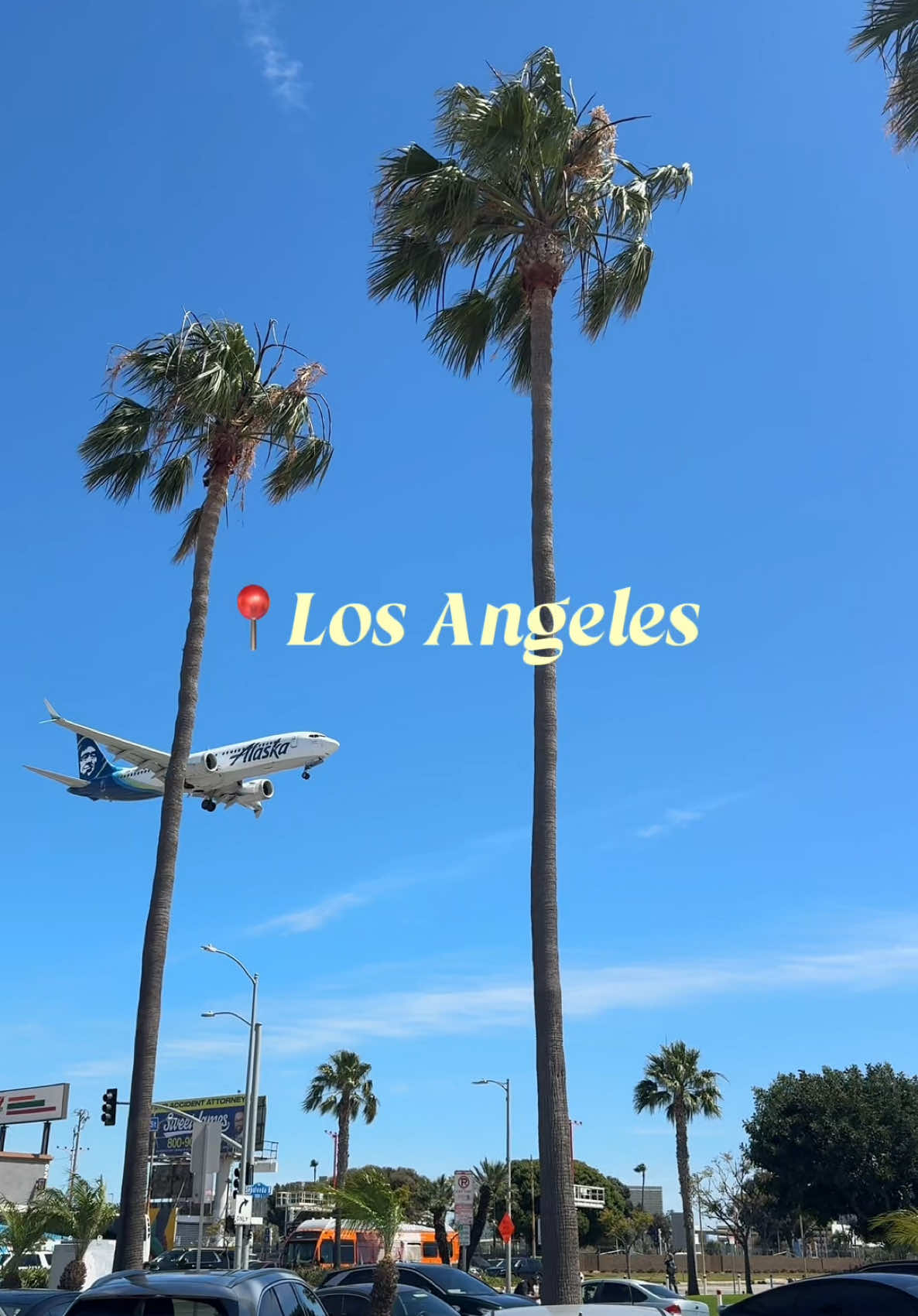 @Melisa | Travel Vlogs/Tips!