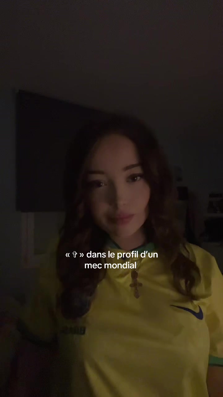 @chloé