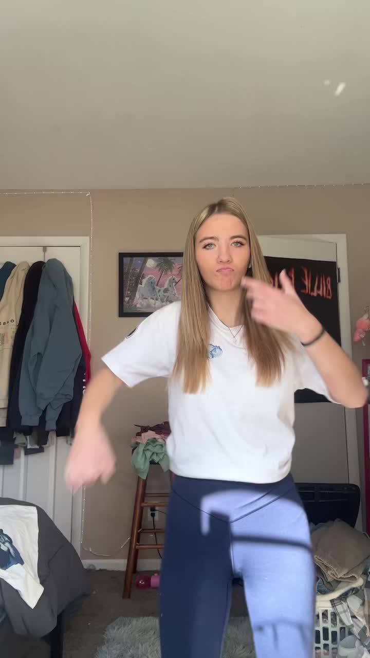@livy.poo.16