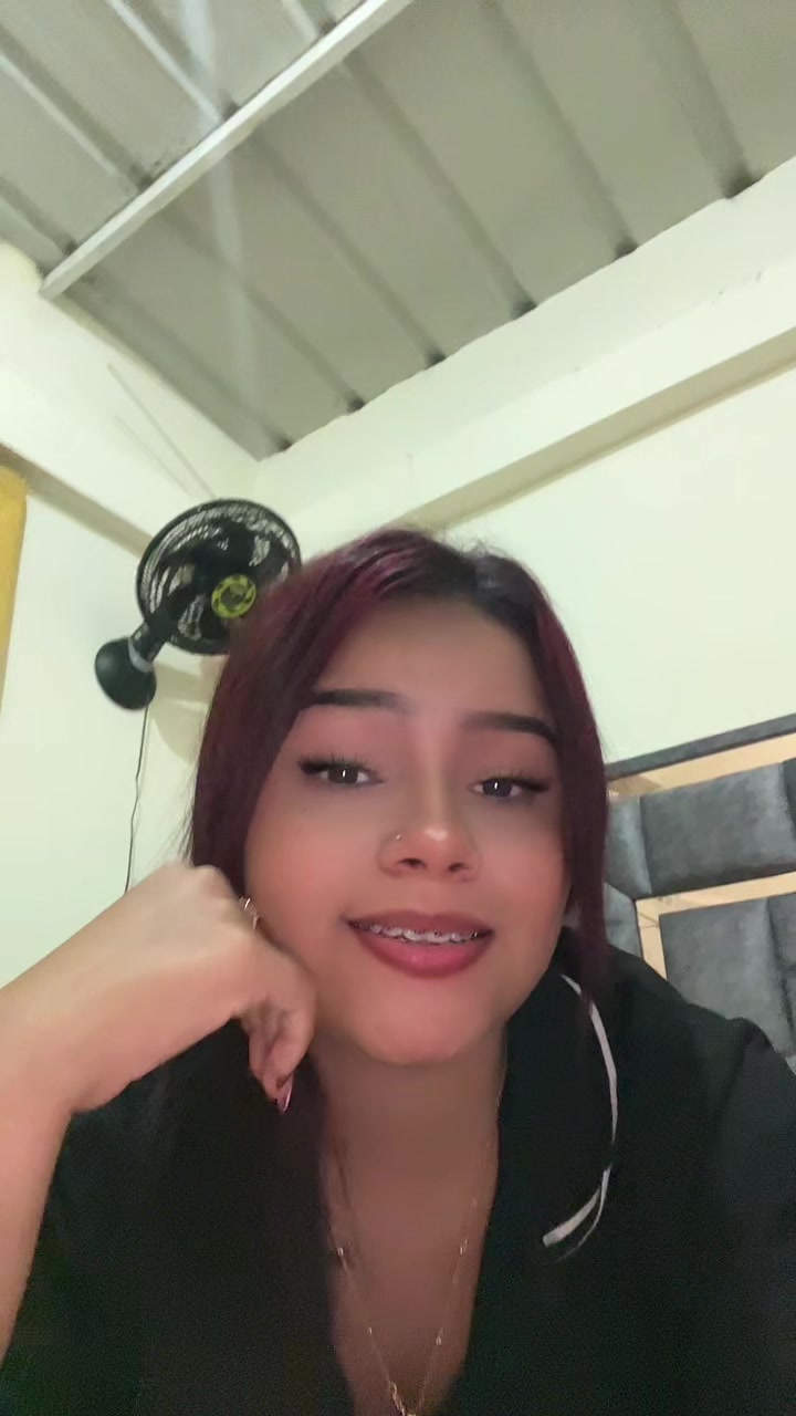 @Jessica🧡.!