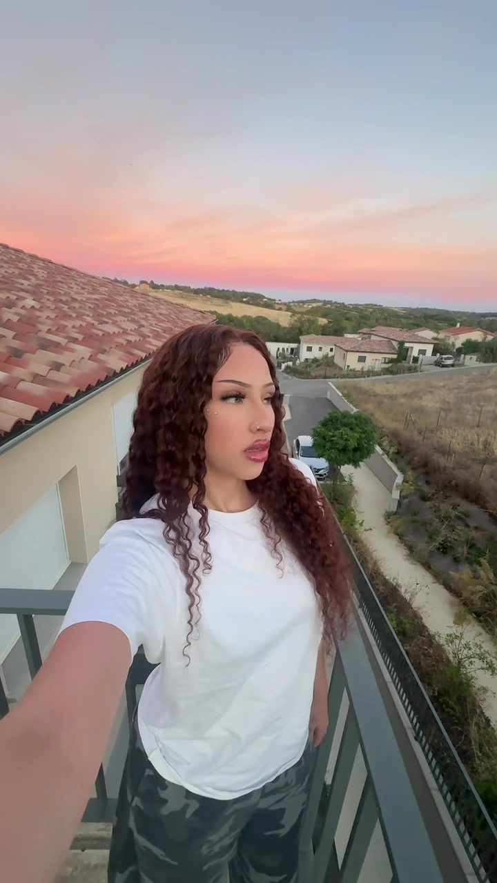 @Lyna31k