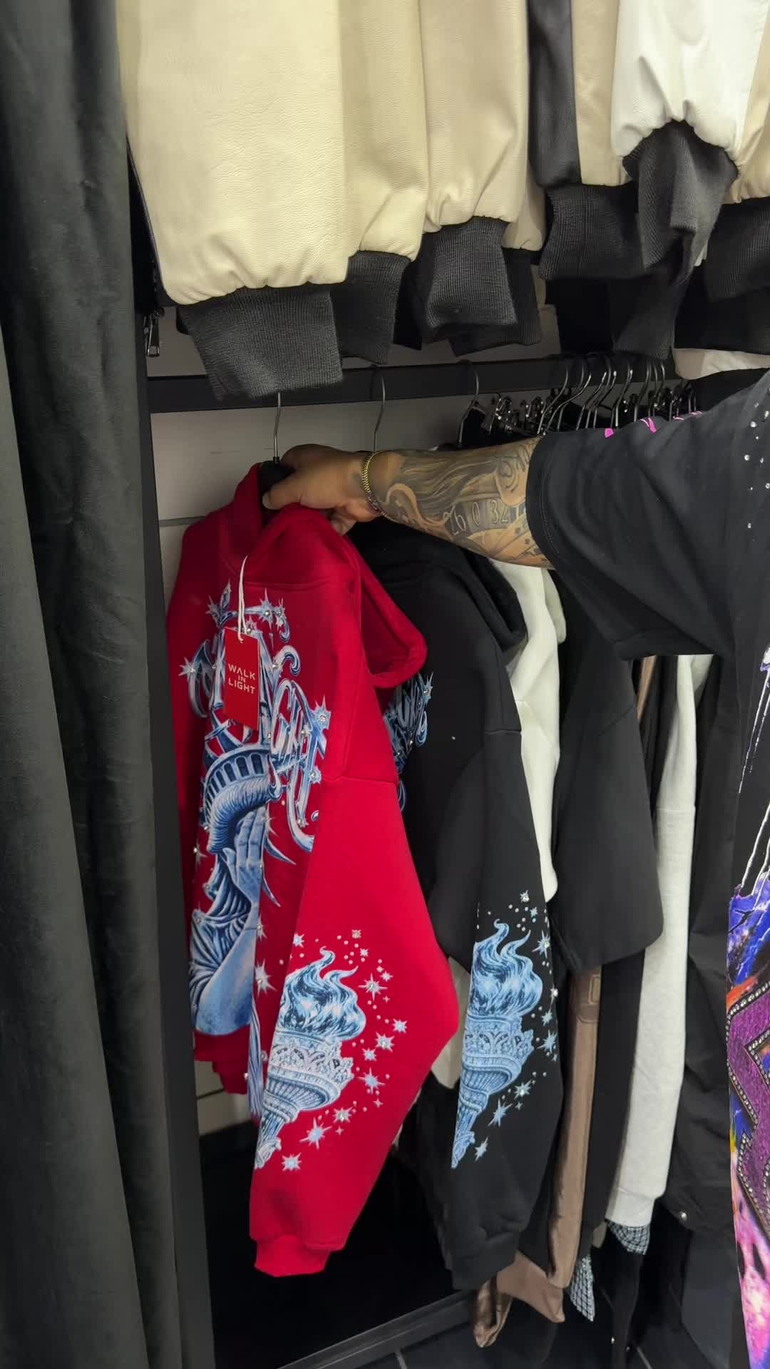@AMEDEUS ABBIGLIAMENTO UOMO