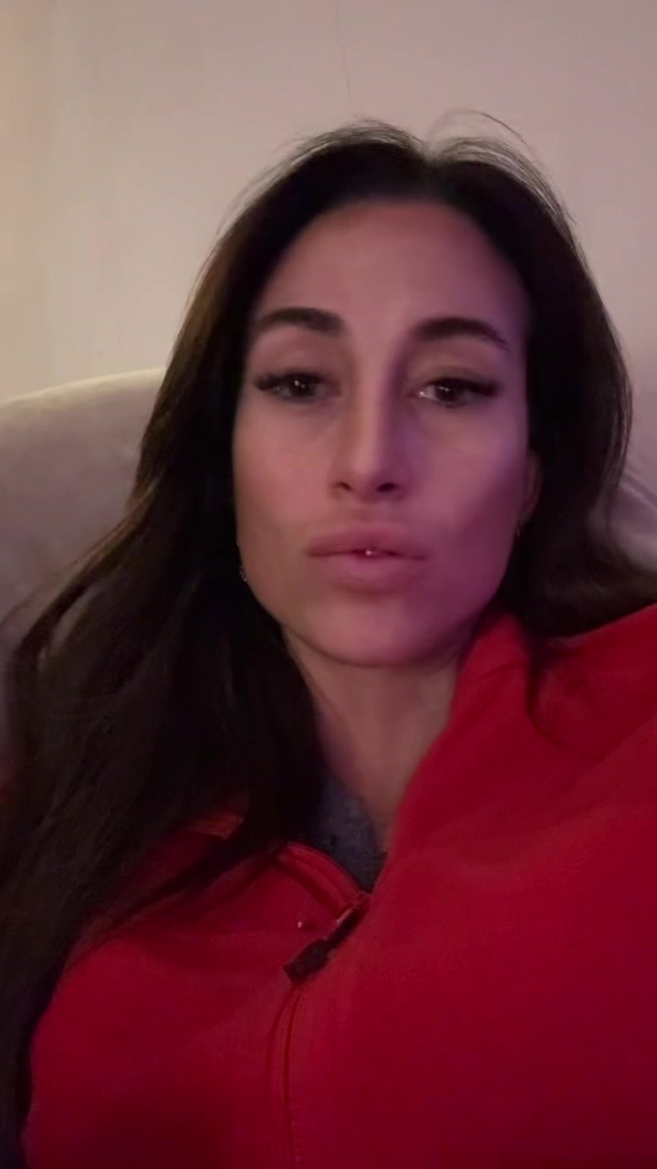 @Claudia Penelope