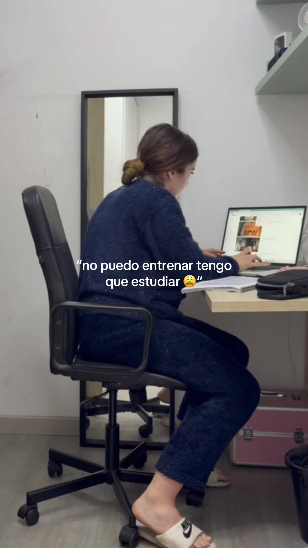 @Iratxee