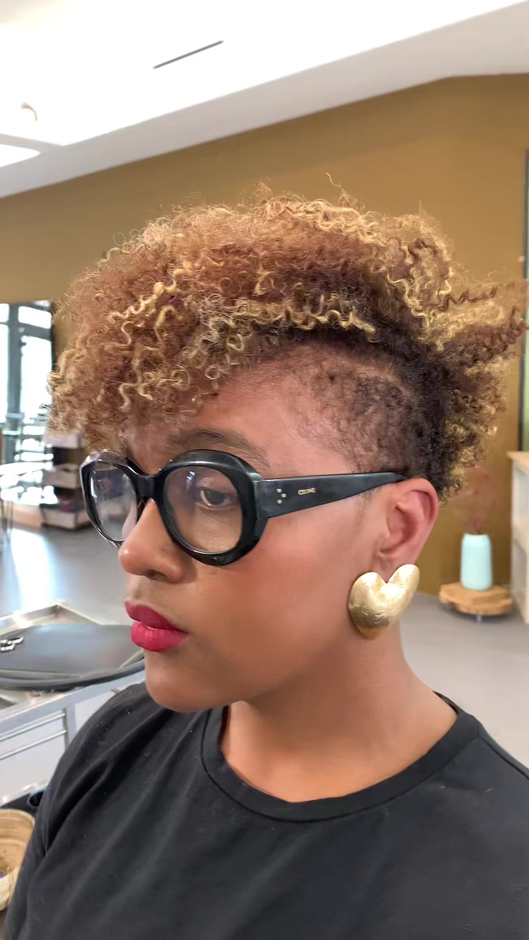 @Pinkafro