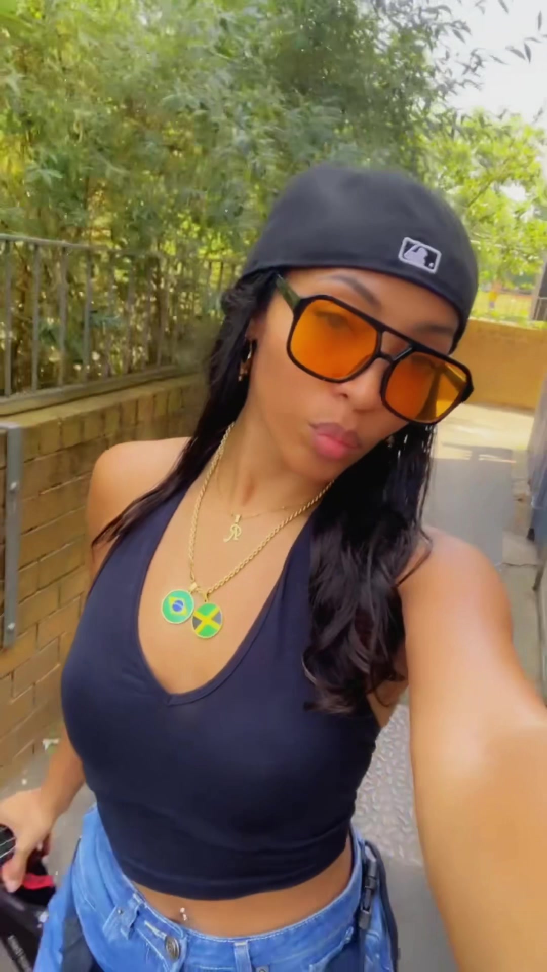 @Reenii