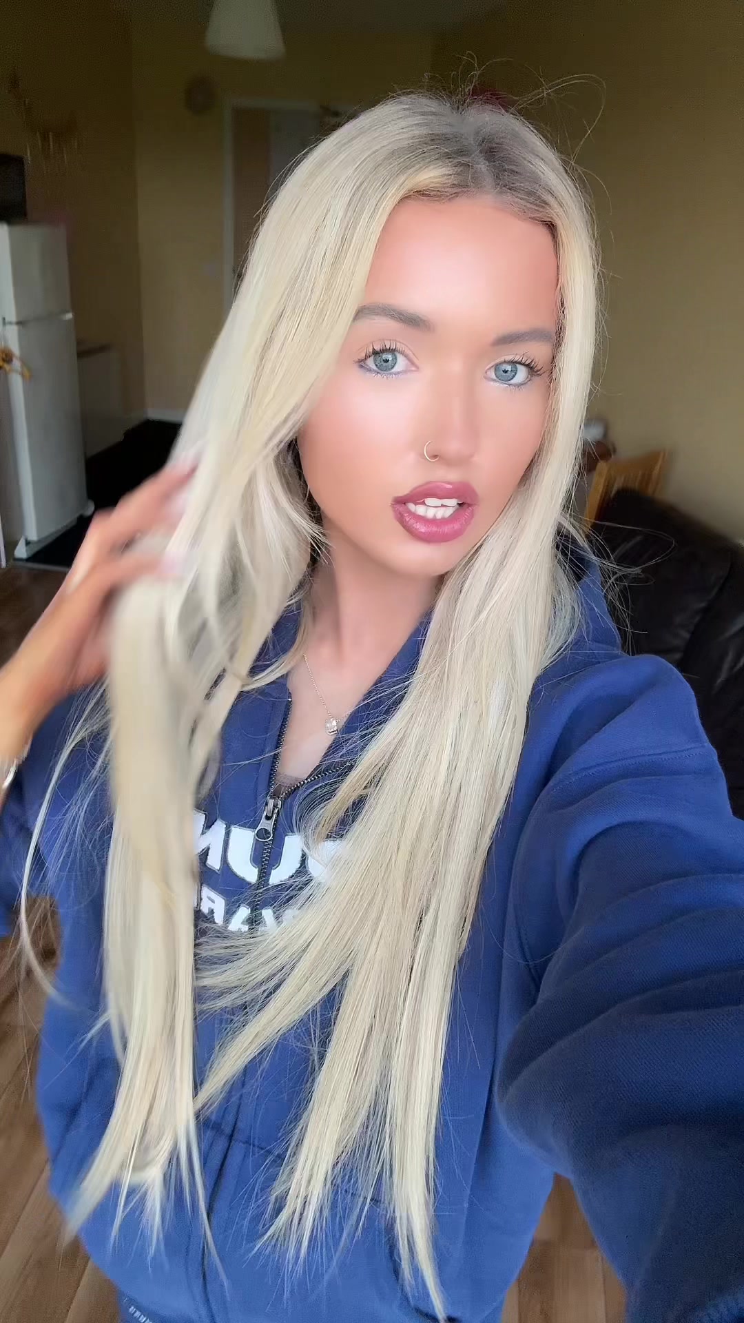 @Ella1 🤭