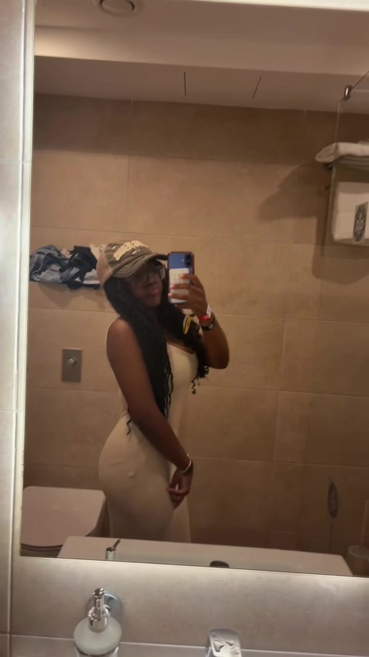 @𝐭𝐨𝐲𝐨𝐬𝐢