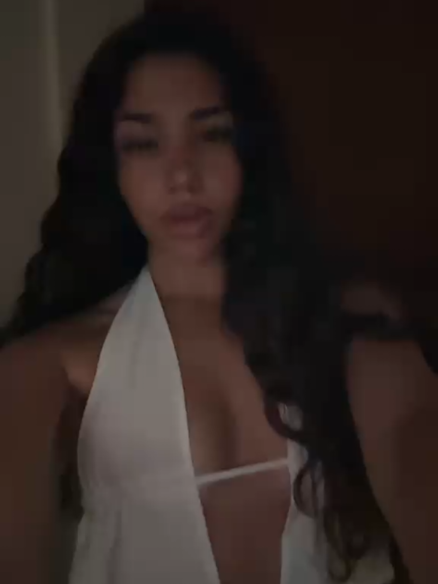 @asi&uacute;