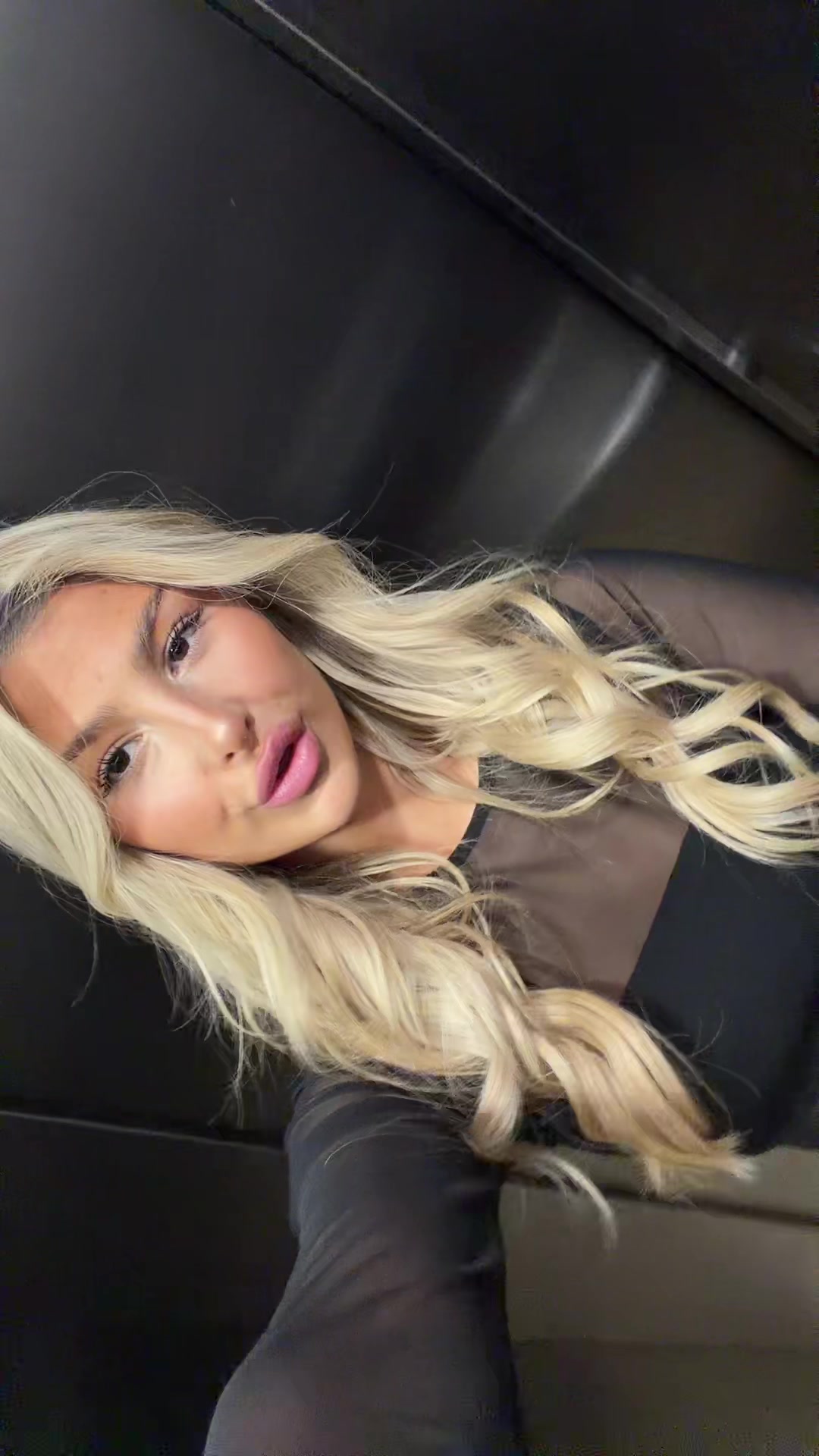 @blondiexbabe