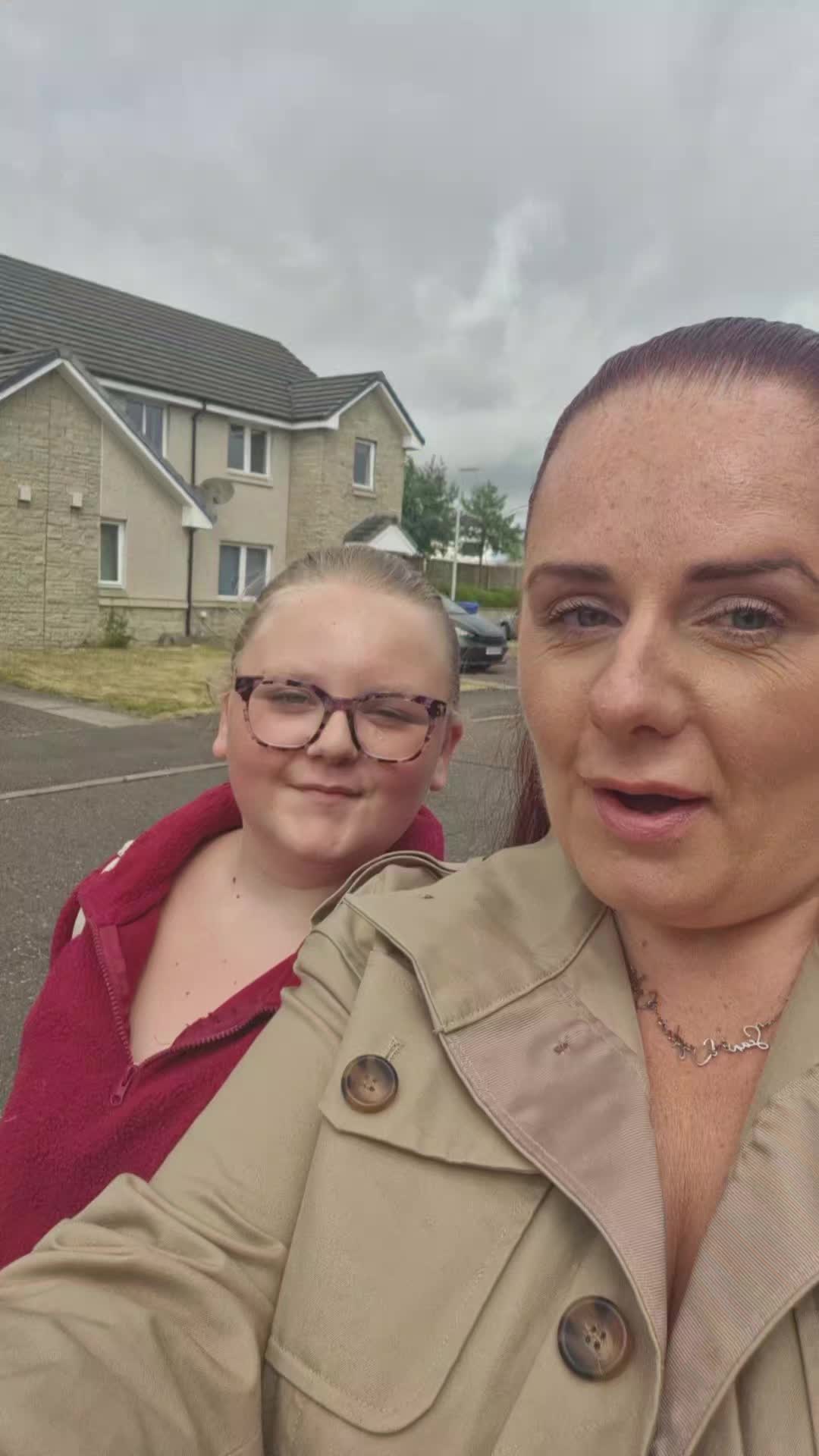 @Stephanie Moffat🏴