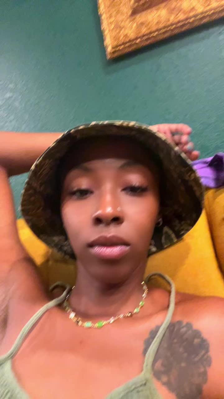 @erbodyloveskrys
