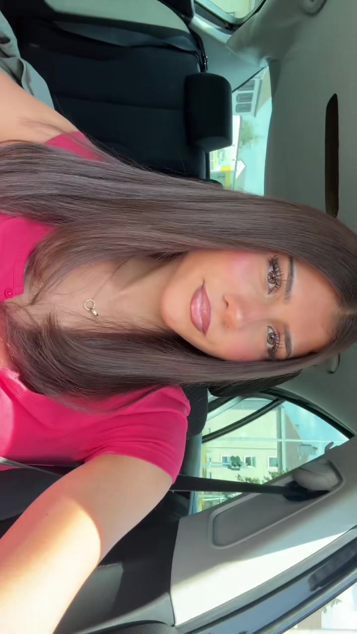 @𝒍𝒂𝒓𝒂🪽