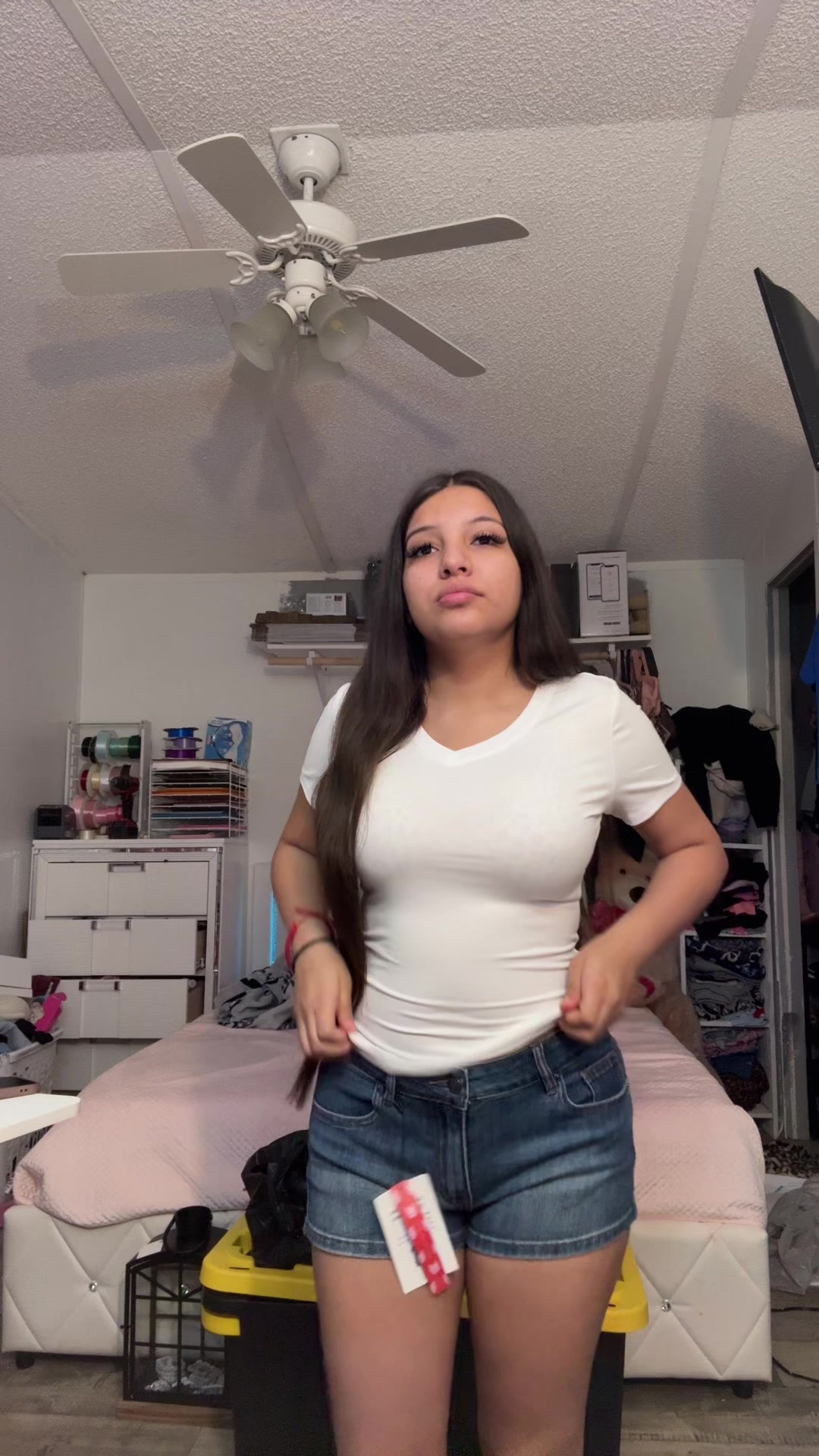 @𝓜𝓮𝓵𝓪𝓷𝓲𝓮