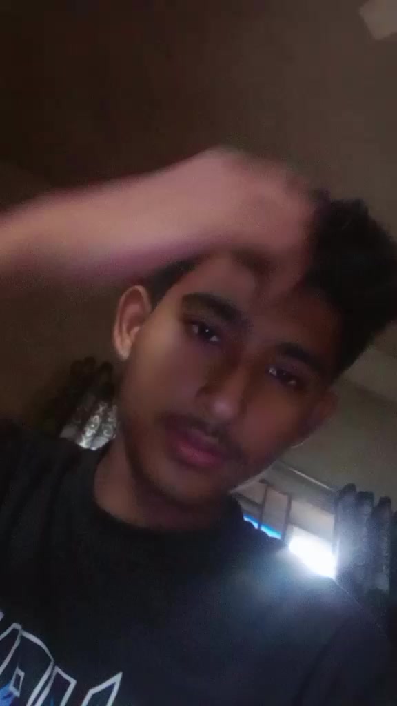 @চিংগাম 🕴️😁
