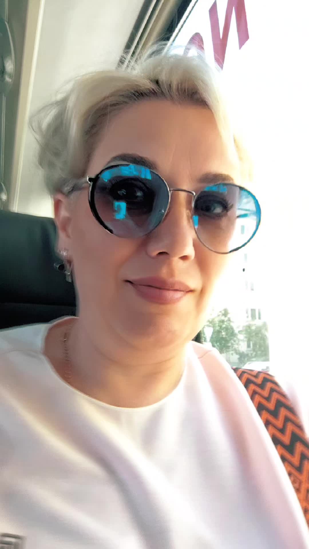 @anjiК
