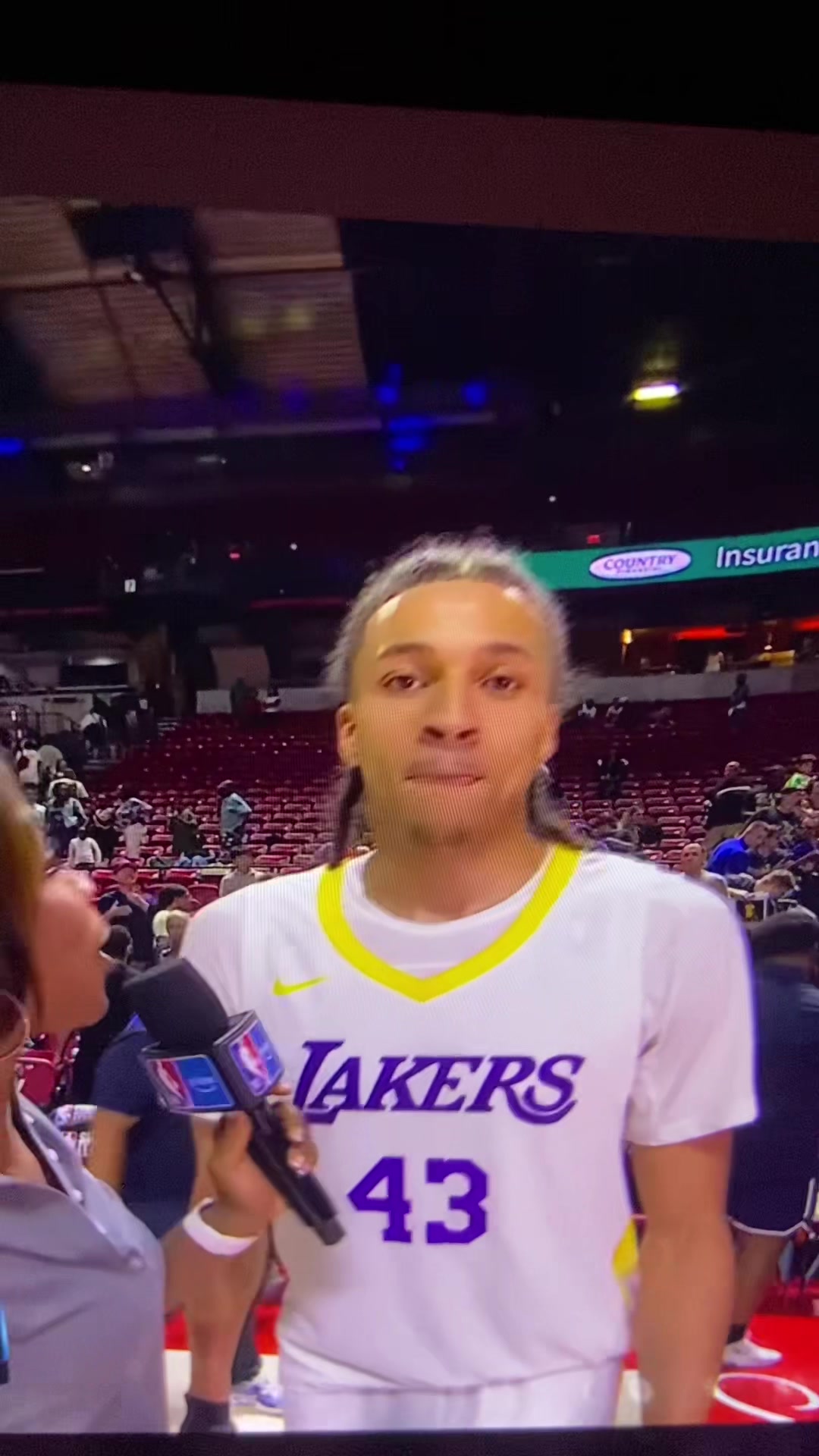 @armanibuckets