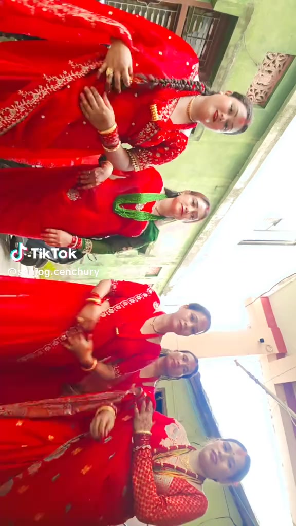 @Priyanka sanjog 😘♥️